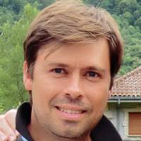 60+ perfiles de «Lafarga»