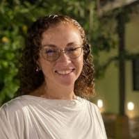 Vicki Morales's Instagram, Twitter & Facebook