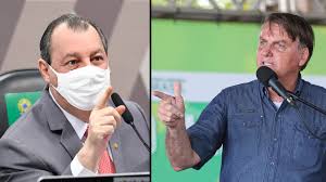 O senador eleito omar aziz (psd) votou na manhã de hoje, domingo (26), na escola estadual cônego de azevedo, localizada na rua bairro aparecida omar votou por volta das 10h20 e chegou confiante na vitória do candidato josé melo. Bolsonaro Ataca Senador Omar Aziz E Pede Convocacao De Malafaia A Cpi Tribuna Livre