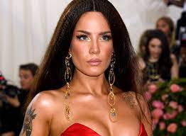 Halsey is an american social media star who has gained populairty through the eponymous with over 19972078+ followers, halsey is deemed as one of the popular influencers in the united states. Halsey Rolling Stone Her New Cover Has Prompted Lots Of Talk Flare
