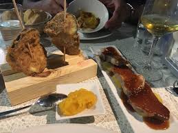 Rollaway beds are available for eur 20 per night. Excelentes Tapas Y Bocadillos Comida Tradicional Con Toque De Fusion Y Con Sabor Bastante Unico Picture Of Hotel Juanito La Roda Tripadvisor