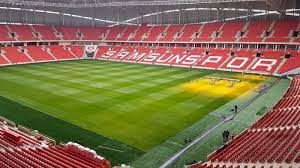 Lig'de mücadele eden samsunspor beyaz grup şampiyonu olarak küme yükselmişti. Samsunspor Resmi Internet Sitesi