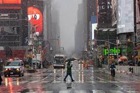 Get the new york, ny local hourly forecast including temperature, realfeel, and chance of precipitation. Nyc Will Dodge Worst Of Nasty Winter Weather New York Daily News