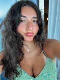 Avery Diaz (@averyydiaz) • Instagram photos and videos