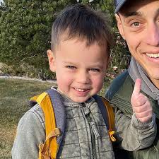 Danielle Pelletier & Zach Bohn's Wedding Website