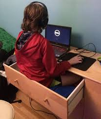 With season 3 of call of duty: Funny Gaming Setups To End Them All Thirty One Pics Funny Gallery