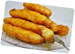 Si tratta di una ricetta tipica della zona del messinese. Zippule Crispeddi Sfinci Di Riso Foodbloggermania It