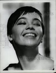 Margaret Caron's Instagram, Twitter & Facebook