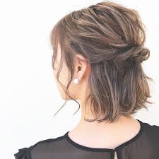 女子会やデートにぴったり 髪が短い人でも作れる 華やぎアレンジ ボブ ヘアアレンジ 結婚式 お呼ばれ ヘアアレンジ ヘアスタイリング