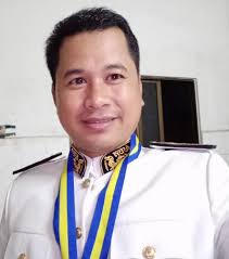 មាស ម៉ុង