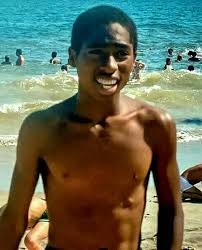 Image result for tbn:buRKMeeBoShjfM::www.2pacmakaveli.es/cover_2pacmakaveli.jpg