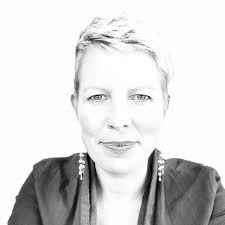 Kirsten Stromberg's Instagram, Twitter & Facebook