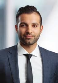 L E A D E R S O F I N F L U E N C E :