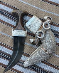 Pin By Cody Morse On Old World Steel Damascus Sword Vintage Vw Bus Daggers