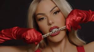 Just because it’s heating up 🔥😮‍💨, New directing work for @viviankindle  INCREDIBLE ‼️, Artist: @viviankindle , Director/DP: @matteldridgefilm,  Creative Producer: @misshazelrose, Creative Director: ...