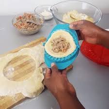Moules A Pastels Cuisine Africaine Cuisine Africaine Facile Recette Africaine Chaussons Recettes Africaines Cuisine Facile Be Food Cuisine African Food