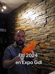 Conferencia sobre Neurociencia en la FIL 2024