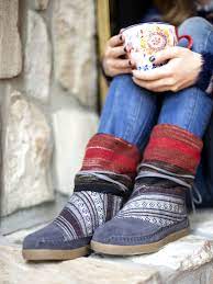 New Toms Nepal Boots In Most Altar D State Stores Now Toms Boots Fashion Weird Fashion