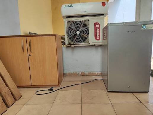 Frigo berlingo a vendre rien a signalé 77 432 29 37 a 2 500 000 fcfa