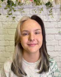 Tabatha Hoover's Instagram, Twitter & Facebook