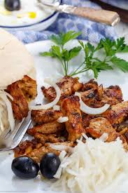 Einfache Puten Gyros Pfanne Wie Beim Griechen Emmikochteinfach Rezept Gyros Griechisches Essen Rezepte