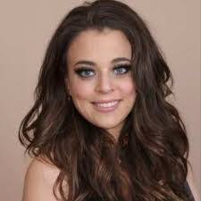 Veronica Powers's Instagram, Twitter & Facebook