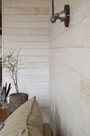 Holzverkleidung Fur Die Wand Mit Wandwood Paneele Einfach Kleben Anleitung Holzwand Verkleiden Und Selbermachen Wandgest Holzpaneele Holzverkleidung Holzwand