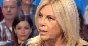 Rita Dalla Chiesa, pioggia di insulti per Fazio: "Donnaccia", scatta la  denuncia