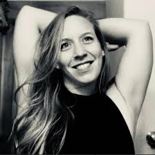 About — Lauren Free