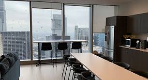 Er spielte auf der position центр. New Office Locations