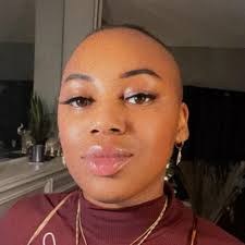 Since we are posting female players. Laura Lynch. Original bassist for the  Dixie Chicks. Great Lady. Saw her many times at the Walnut Valley Festival  . She was killed last month in