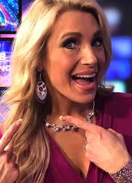 Thank you Mount Union grads Mary Beth, Kelly and their mom Carol Herb for  making me these absolutely adorable Mount Union earrings! I love them! They  are made from leather .... and