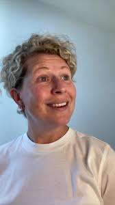 Queer smear? #smeartest #queer #queersmear #lesbianproblems #lesbian  #lgbtqia #queerproblems #fyp #foryourpage #viraltiktok #dear