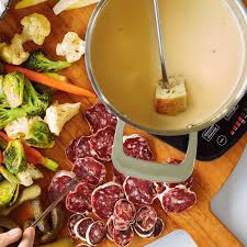 Beer Cheese Fondue Ricardo Recipe Beer Cheese Fondue Beer Cheese Cheese Fondue