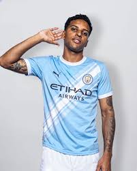 🚨🔵 Manchester City are considering move for Rodrygo after imminent exits.  Grealish gone, McAtee and Savinho can leave… and #MCFC see Rodrygo as dream  target, Guardiola big fan. Real Madrid will let