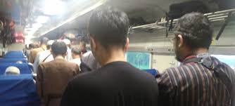 Bagaimana tata cara dan waktu terbaik mengerjakan sholat istikharah? Hukum Sholat Di Kereta Dan Qoshor Sholat Zhuhur Bimbinganislam Com