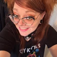 A 17-year-old Norma Jean before she was known as Marilyn Monroe (1943)