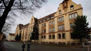 November 1907 ebenda) war ein deutscher maler und schüler von carl alexander heideloff. Grundschule Im Westen Nurnbergs Ob Sucht Das Gesprach Mit Dem Bezirk Nurnberg Eberhardshof Muggenhof Gostenhof Eibach Nordbayern De