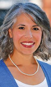 Amanda Owings's Instagram, Twitter & Facebook