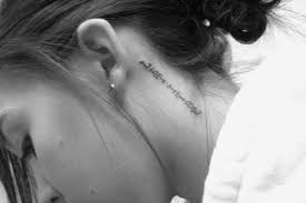 When you look at this tattoo at first, you could think that the guy has a scar behind his ear. Behind Ear Name Tattoo Ideas