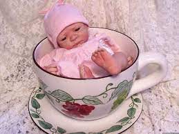 Baby In A Cup Gracia Gomez Cortazar Grace S Sweet Life Babies Photography Aagh Little Babies Baby Kids Background Baby Girl