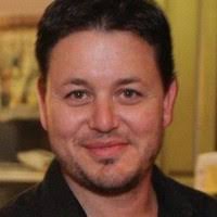 60+ perfiles de «Ian Levy»