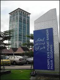 Kantor utamanya berlokasi di jalan tun razak, kuala lumpur. Antara Utc Yg Ada Di Komplek Pusat Saya Orang Johor Facebook
