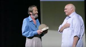 Geçen hafta özel bir törenle kavuğu ustası ferhan şensoy'dan devralan öztekin'le buluştuk ve kavuk. Sol Haber Auf Twitter Video Kavuk Toreni Nde Ferhan Sensoy Ve Rasim Oztekin In Konusmalari Https T Co 9ipqymihyy