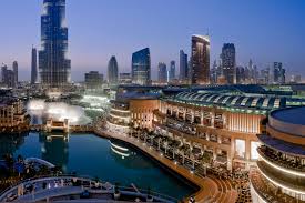Construction began in 2004 and was the project was developed by emaar properties. Dubai Mall Das Shoppingcenter Der Superlative In Dubai