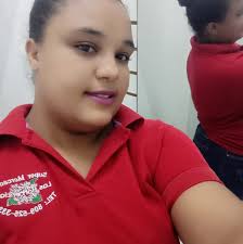 UNESIA Está indicado en el tratamiento de onicomicosis en las uñas de los  pies y manos causadas por hongos y levaduras. Ayuda a recuperar la dureza y  la coloración. Además, contrasta las