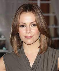 Alyssa Milano Medium Straight Chestnut Brunette Hairstyle Medium Hair Styles Hair Styles Brunette Hair Color