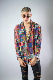 Tras darse a conocer los ganadores del premio nobel de literatura 2018 y 2019, los usuarios en twitter nominaron al regguetonero por las letras de sus. Bad Bunny Tiene Esperanzas De Ganar Un Premio Nobel De Literatura Fotos