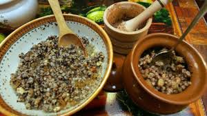 Існує багато традицій, пов'язаних зі святвечором. 4jytmbveluh8mm