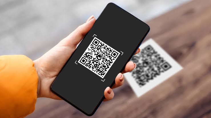 Alertan sobre estafas con códigos QR falsos para robar datos personales y bancarios